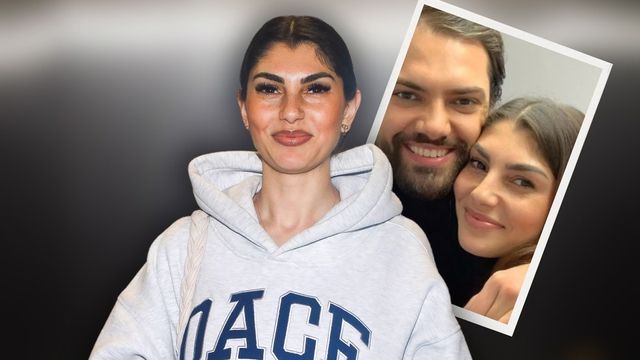 Yeliz Koc in einem grauen Hoodie mit der Aufschrift "OACE", lächelnd in die Kamera, daneben ein eingefügtes Bild mit Jimi Blue Ochsenknecht, beide lächelnd in die Kamera.
