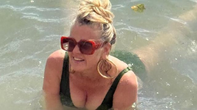 Heißes Bikini-Bild: Barbara Schöneberger zeigt Bade-Schnappschuss