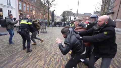 Niederlande: Krawalle nach geplanter Koran-Verbrennung