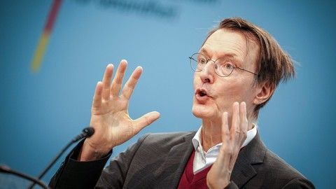 Lauterbach warns: Germany will soon be short of 50,000 doctors
