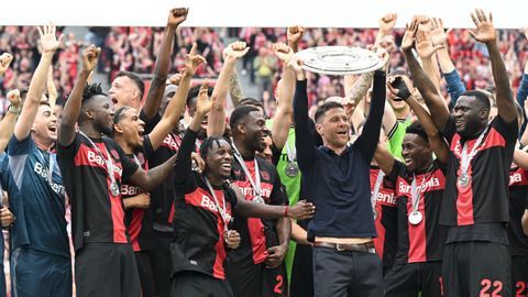 Bayer Leverkusen feiert historischen Titel