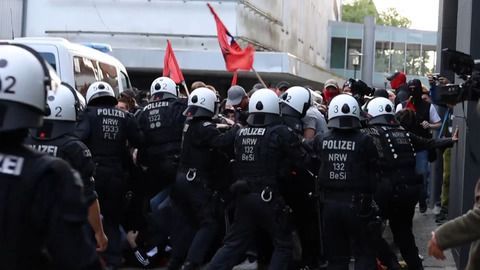 Solingen: Demonstrationen nach Anschlag