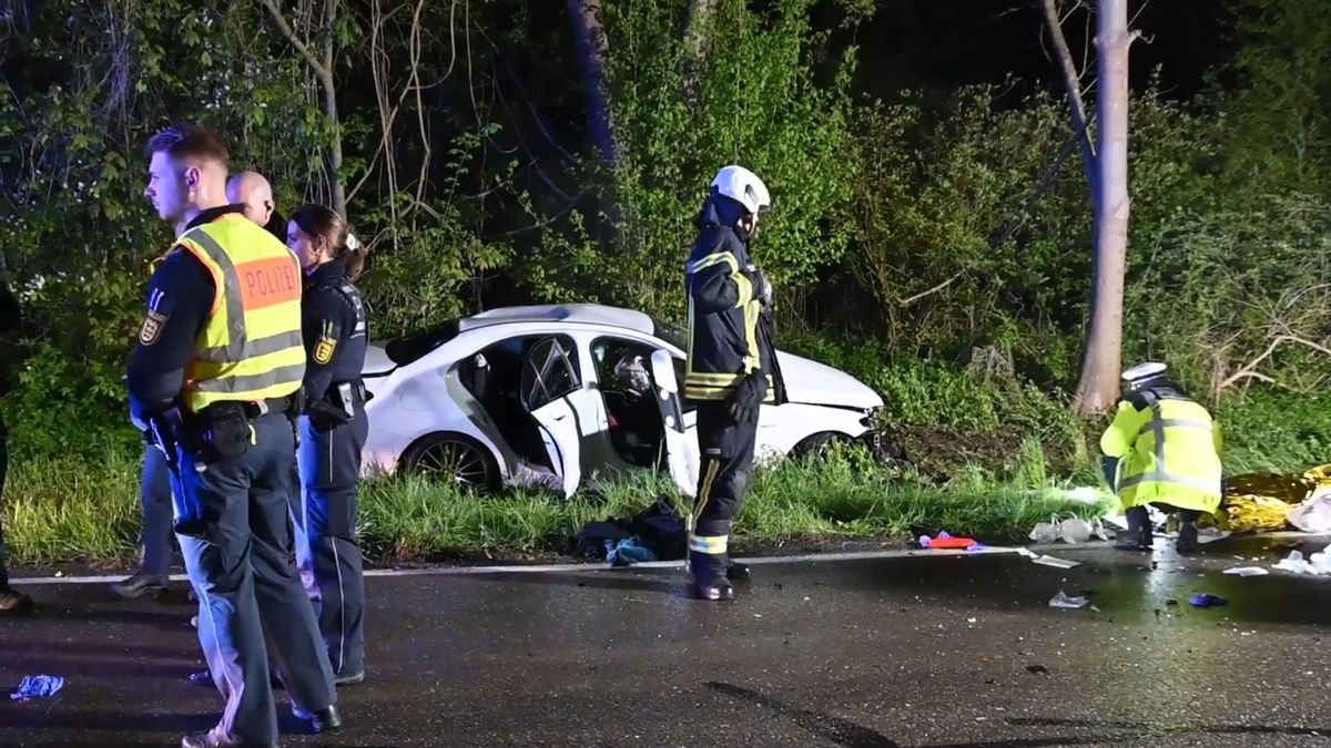 Frontalcrash bei Ulm: Drei Tote und ein Schwerverletzter
