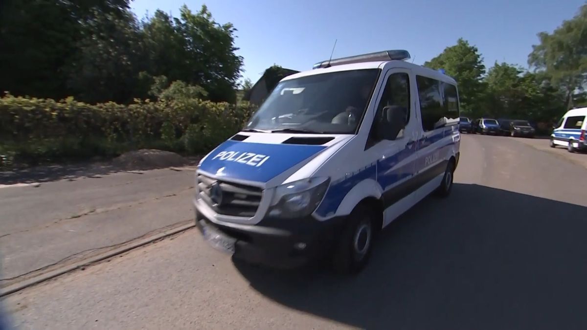 Schlag gegen “Königreich”: Fitzeks extremistischer Traum geplatzt – Verbot & Festnahme!