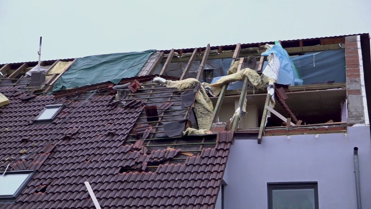 Windhose oder Tornado? Sturm macht Häuser in Ulm unbewohnbar
