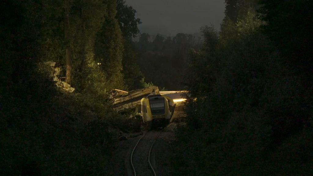 Zug-entgleist-in-BaW-Ermittler-untersuchen-Erdrutsch-als-m-gliche-Ursache