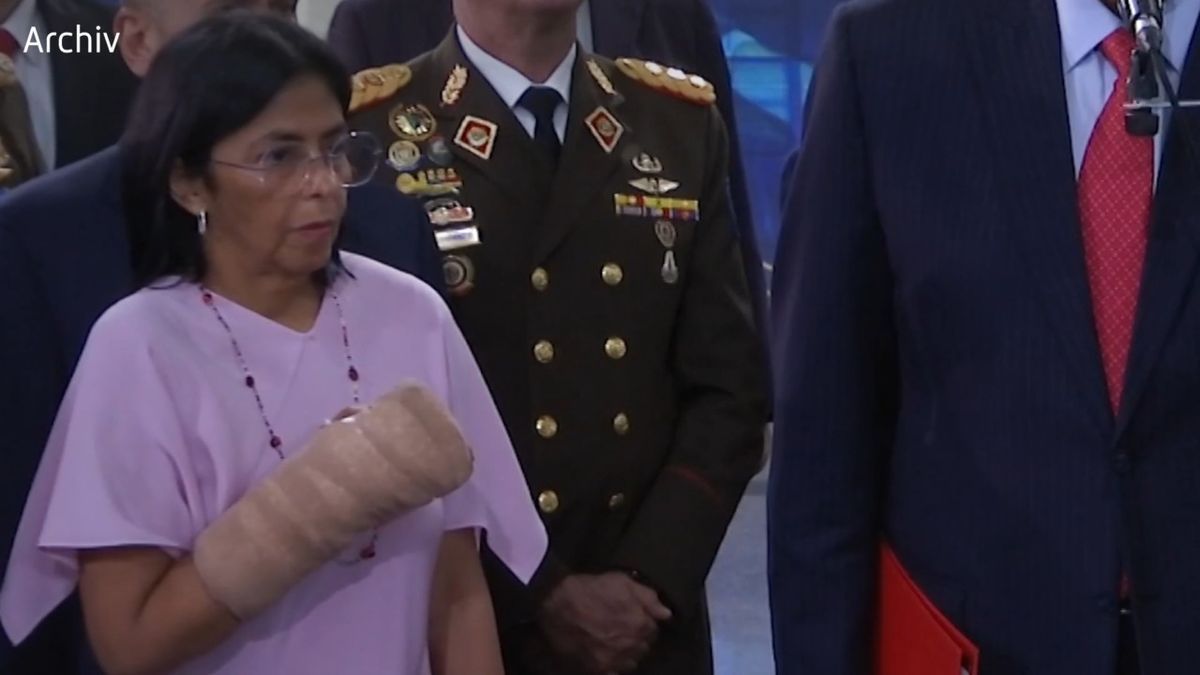 Entmachtung in Venezuela: Trump droht Venezuelas geschäftsführender Präsidentin