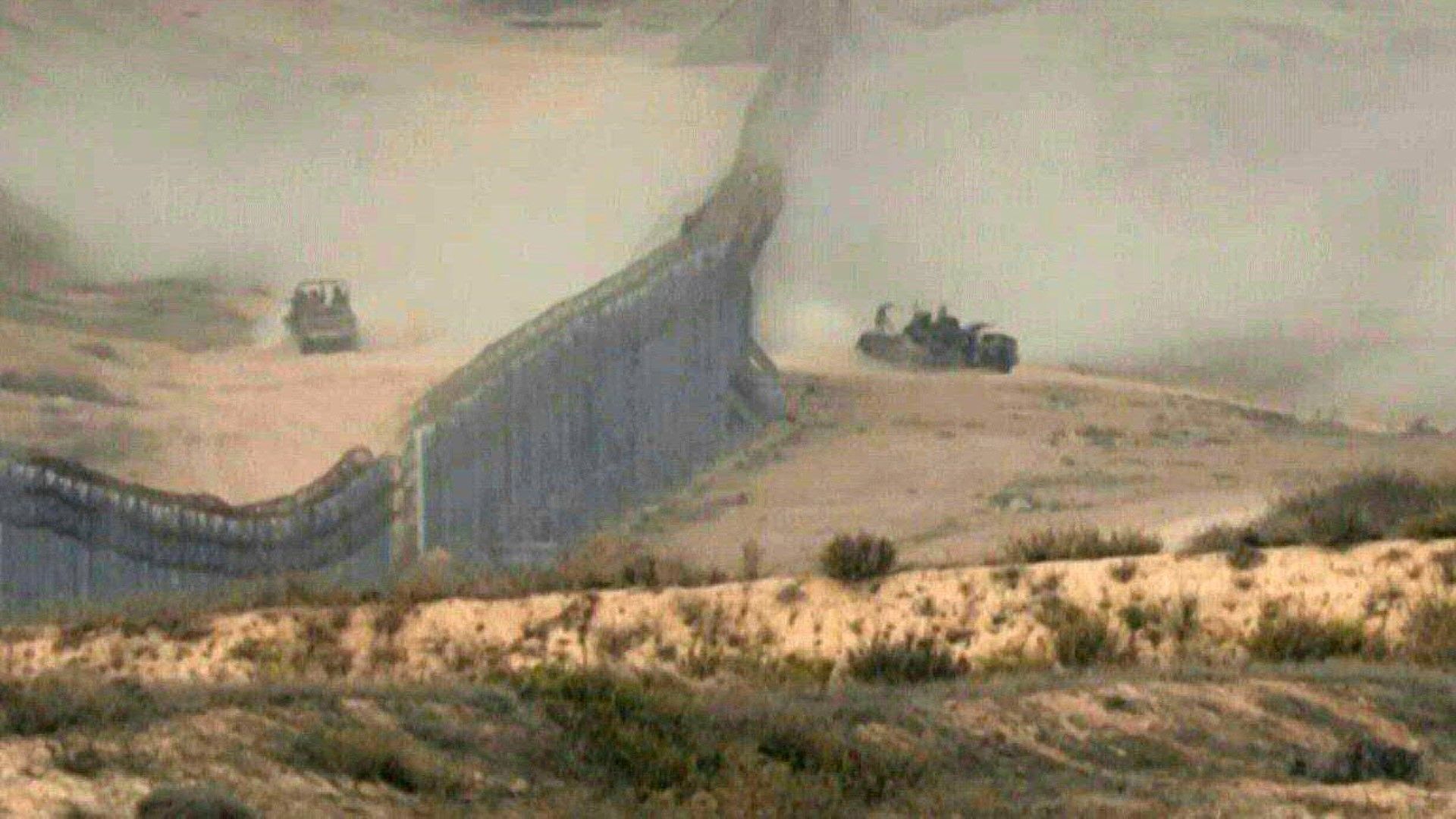 Israeli military vehicles cross border into northern Gaza