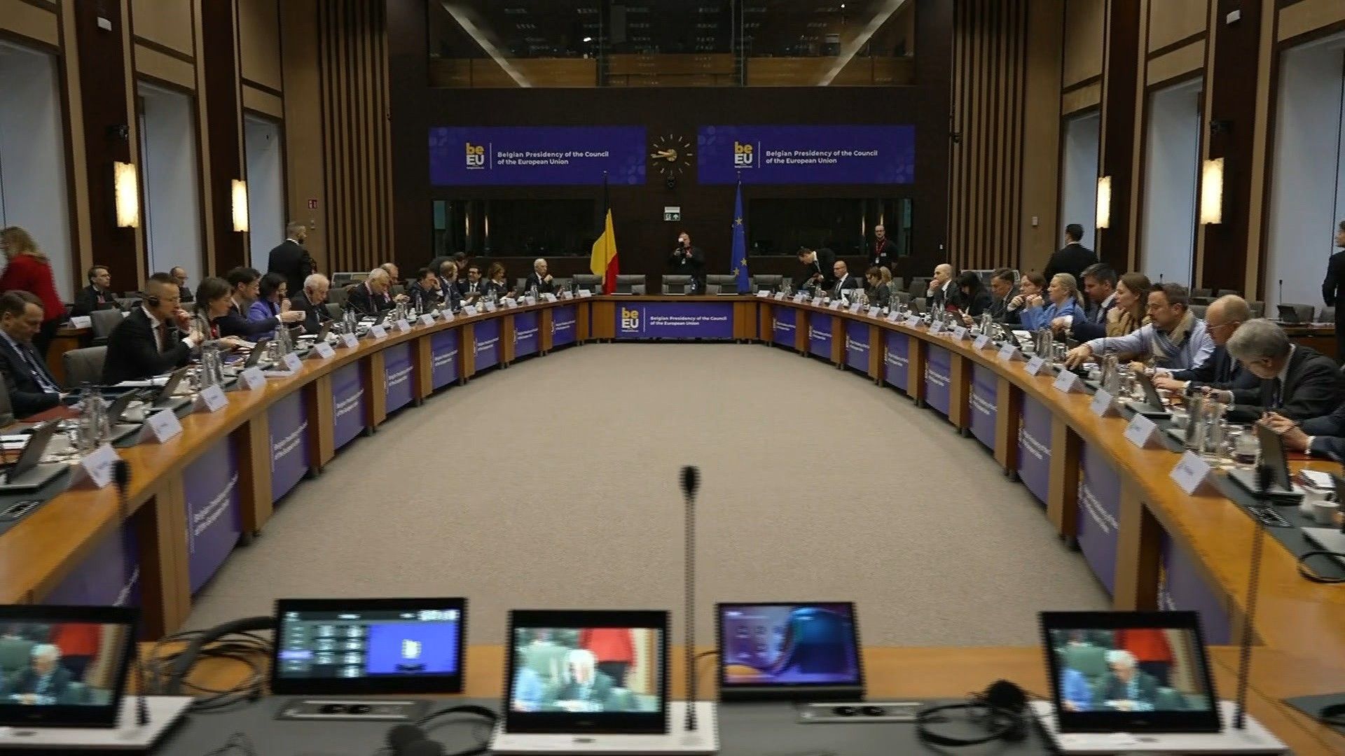 EU-Außenminister beraten über Ukraine und Türkei