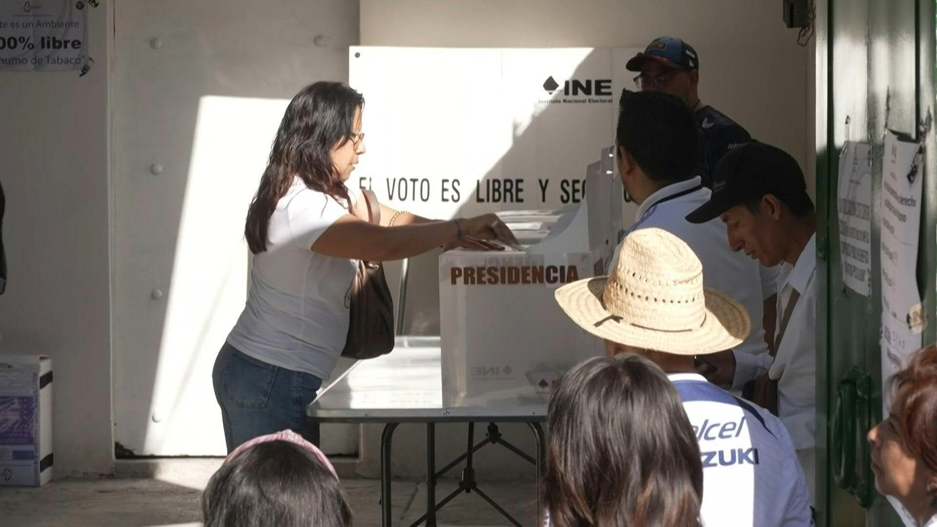 Vote begins in Mexico City for general elections