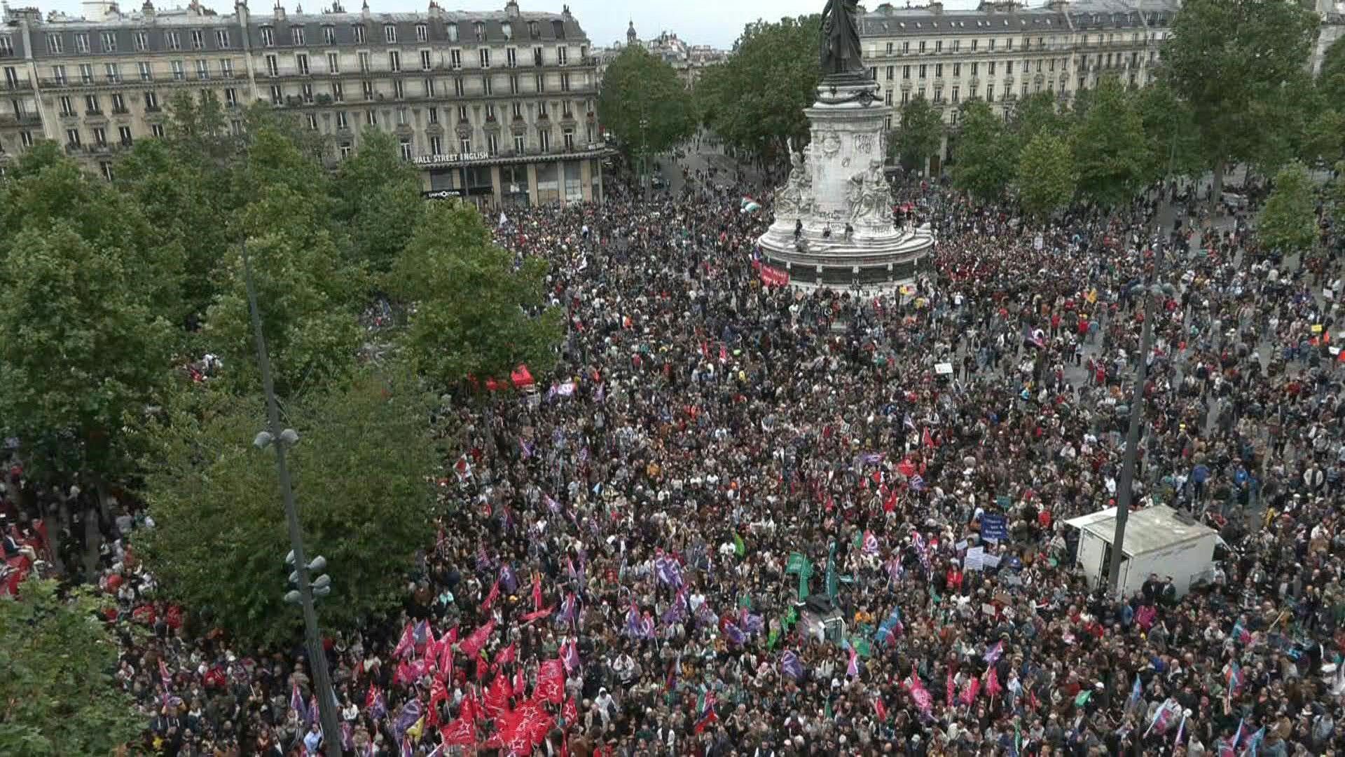 Thousands of demonstrators rally in Paris against the far right  