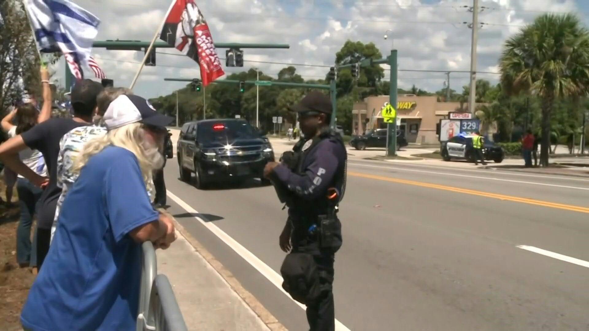 Netanyahu's motorcade en route to Trump meeting at Mar-a-Lago