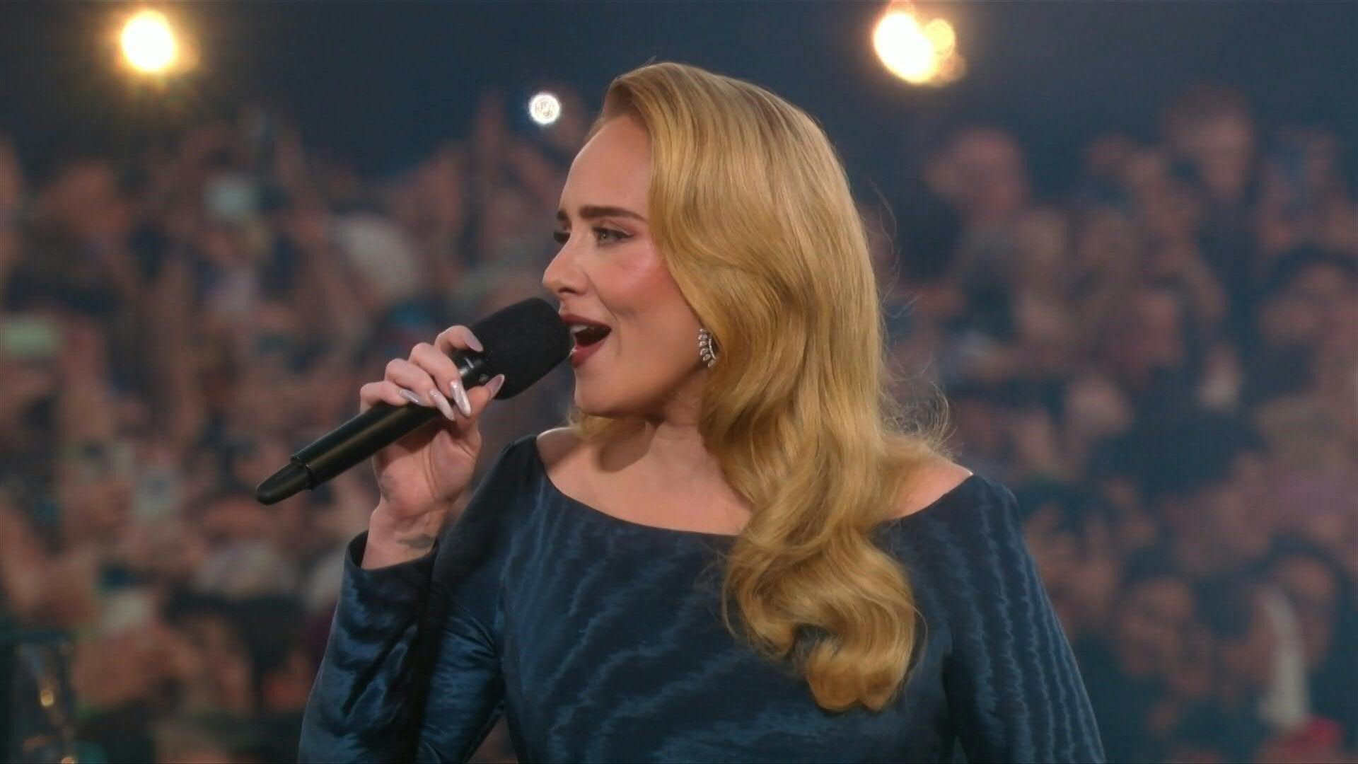 Adele begeistert Fans in München mit Konzert in eigener Freiluftarena