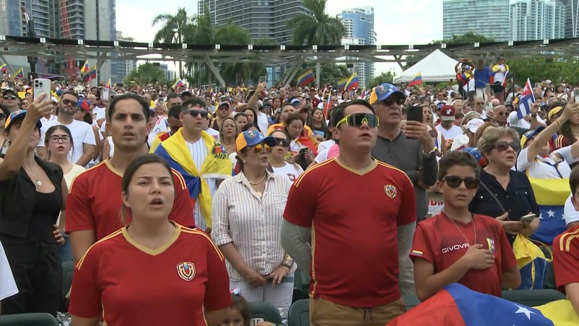 Miami: Hundreds protest in support of the Venezuelan opposition