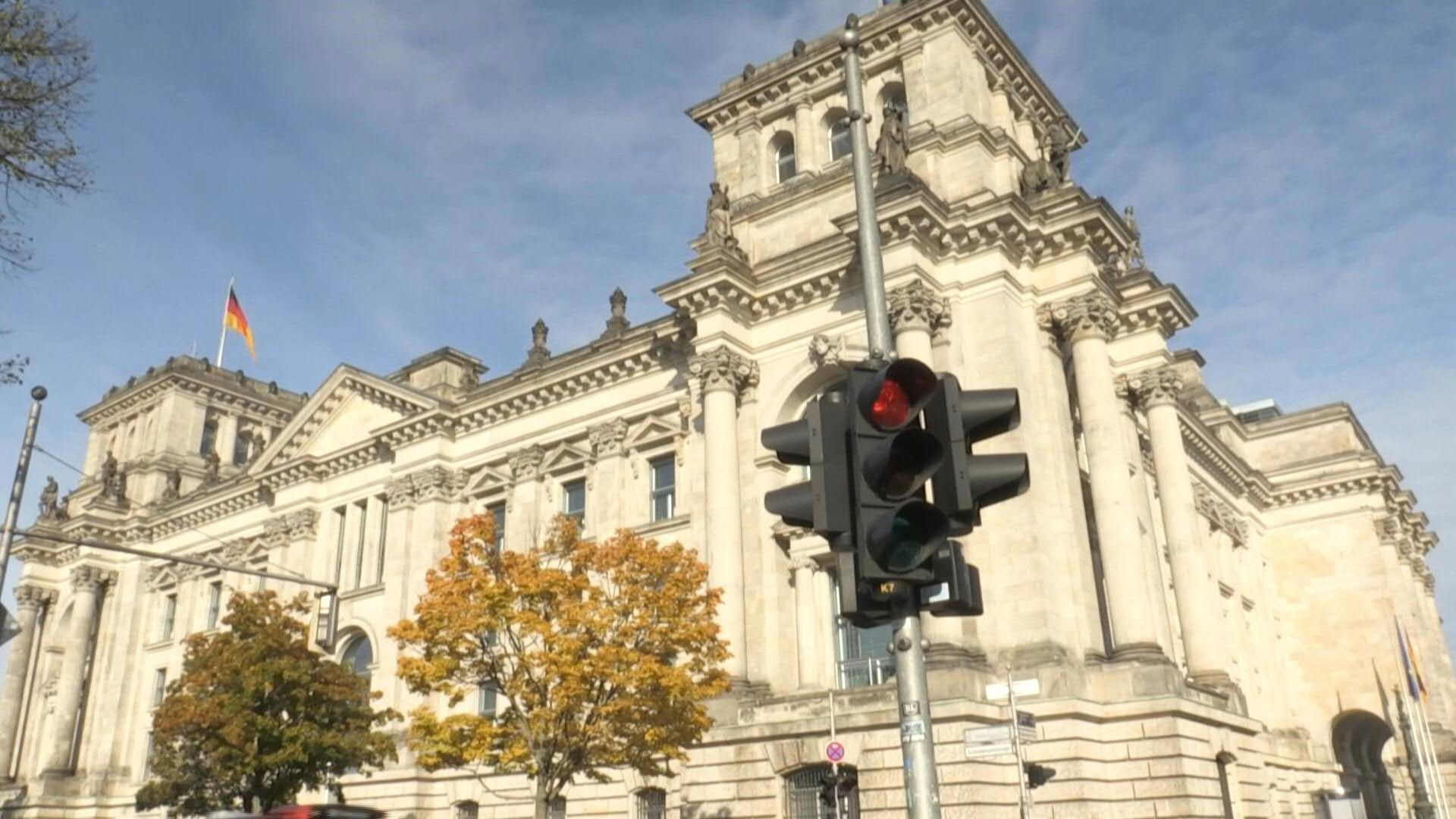 Haushaltsberatungen: Das Loch, der Streit und viele Milliarden