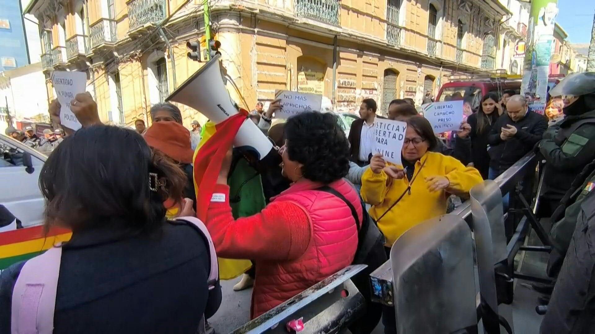 Bolivians gather outside La Paz court ahead of trial against ex-president Anez