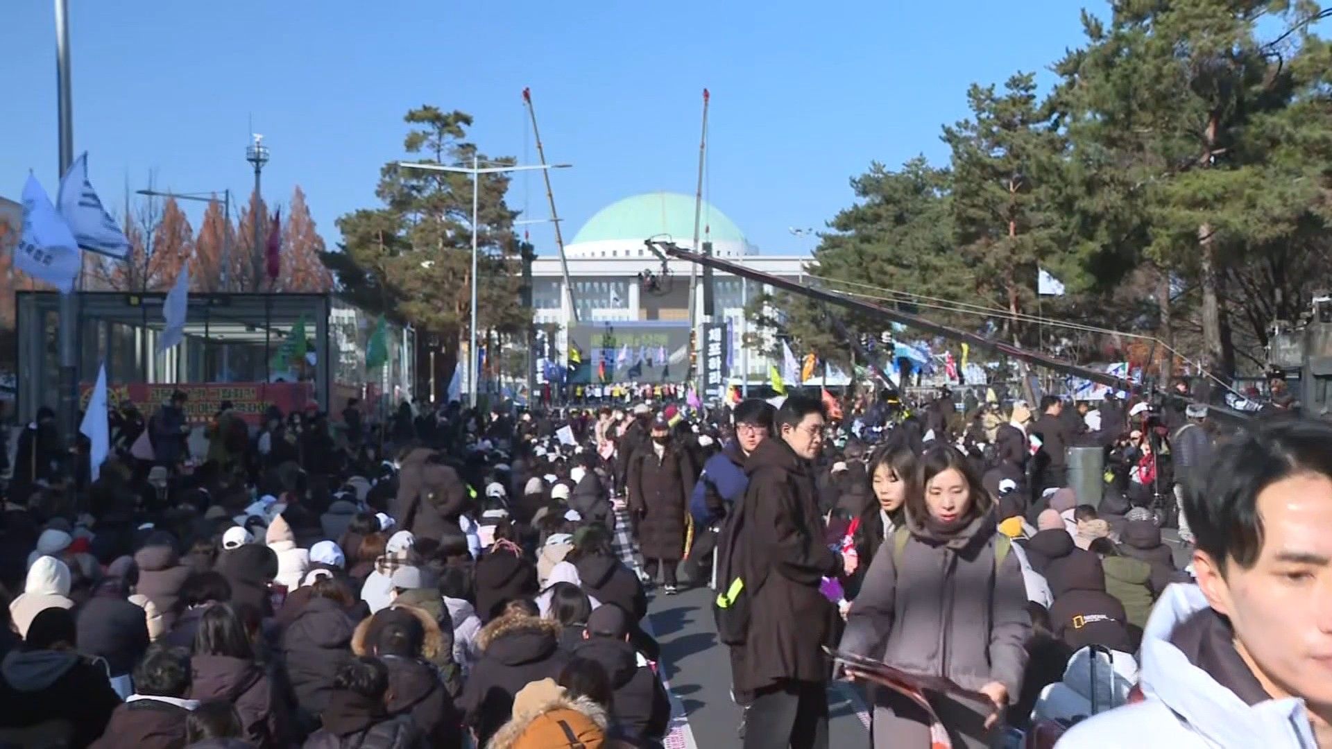 S.Korea: Protest outside National Assembly ahead of second vote to impeach President Yoon