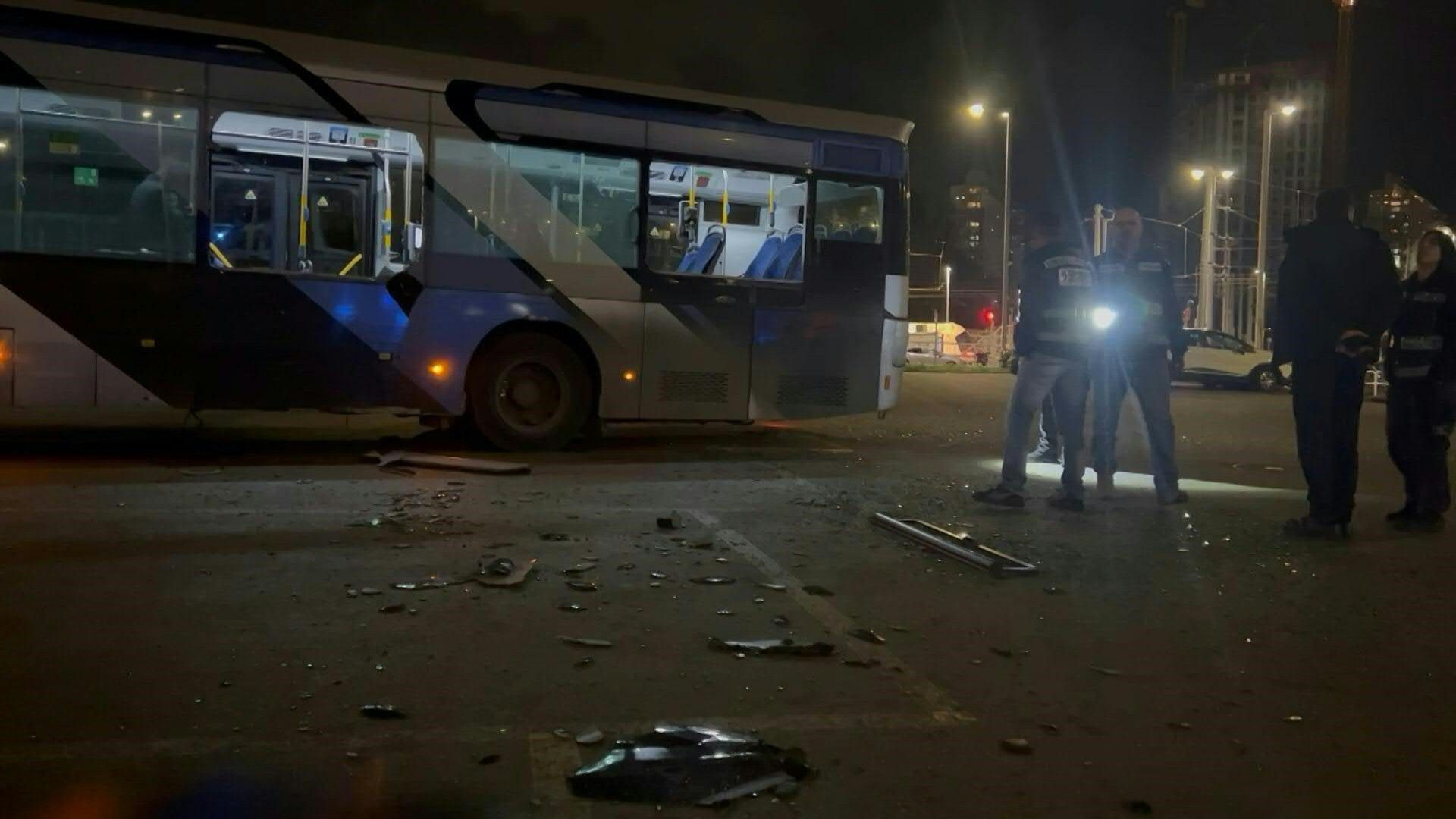 Israeli-security-forces-deployed-after-explosions-on-several-buses