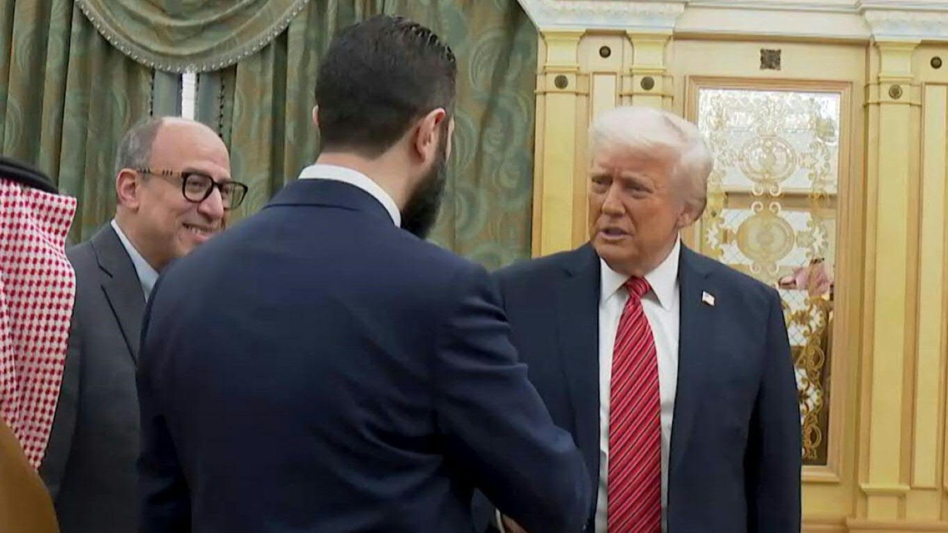 Trump trifft syrischen Präsidenten al-Schaara in Riad