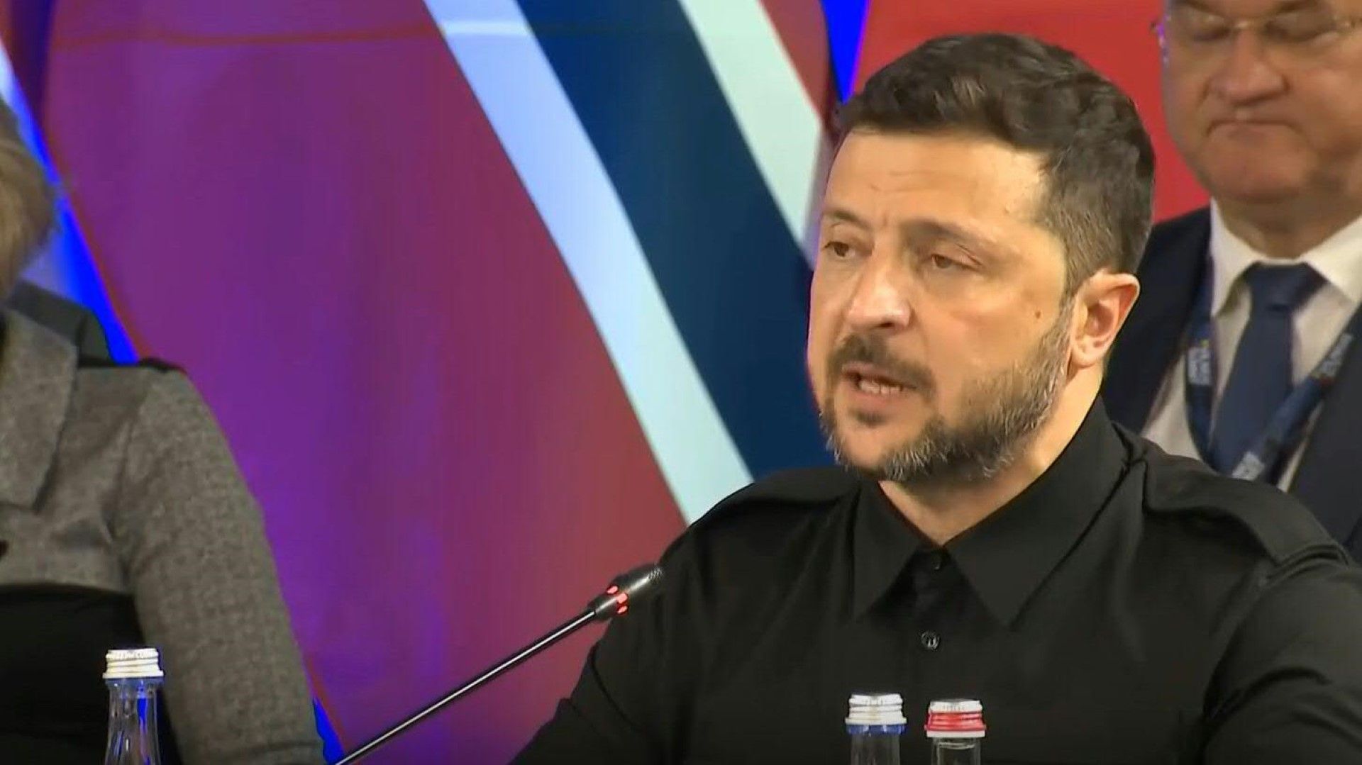 Selenskyj: Ukraine bereit zu „nötigen Schritten“ für Frieden