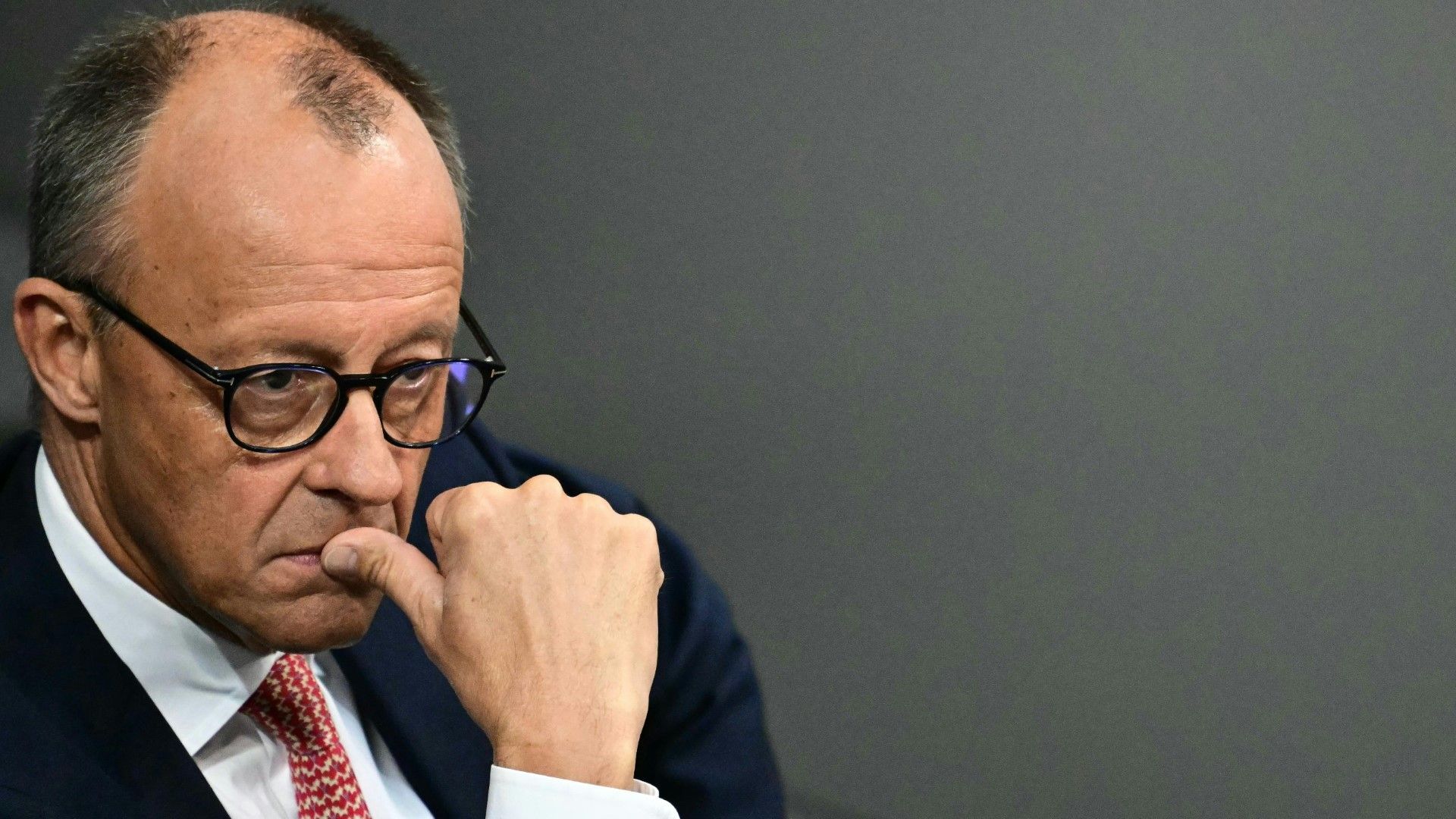 Merz will durch Kurs bei Migration “politisches Kampfthema” der AfD beseitigen