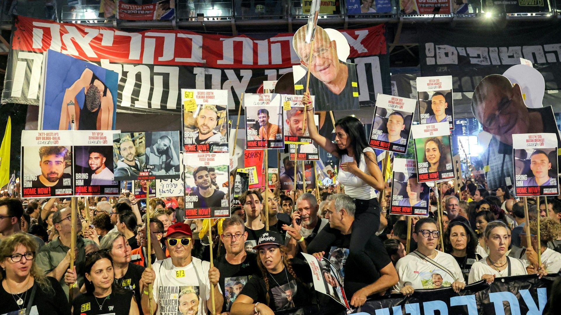 Massendemo in Tel Aviv: Zehntausende gegen Ausweitung von Gazakrieg