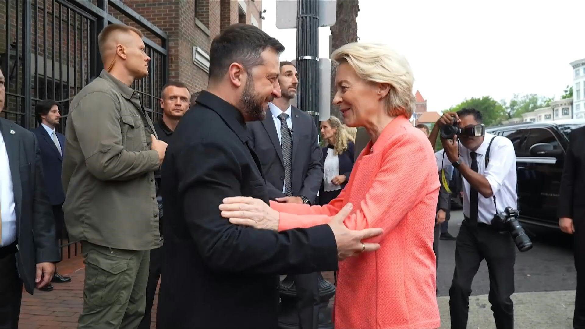 Video: Zelensky welcomes European leaders to Ukrainian embassy ahead of Trump meeting