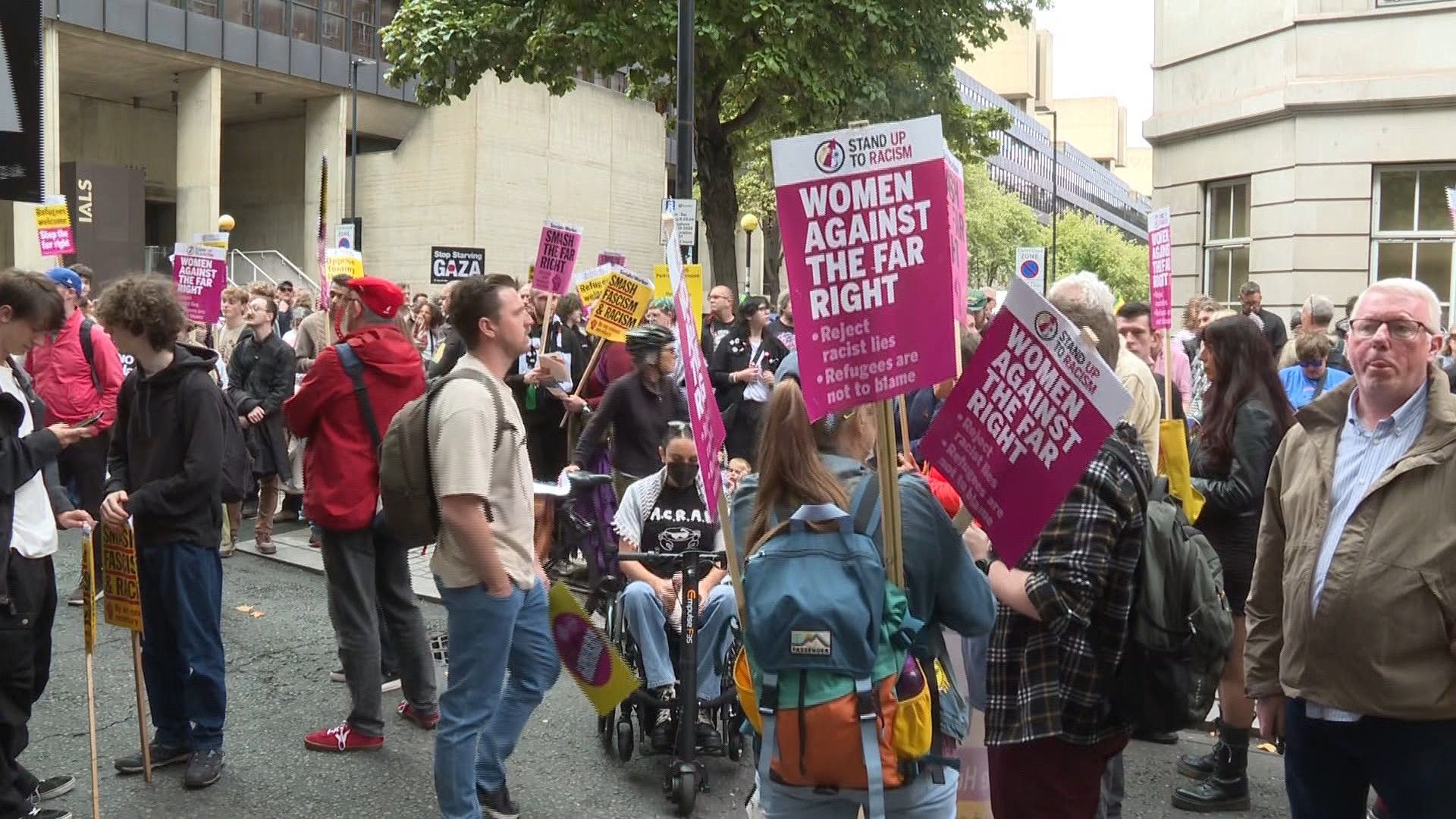 London ‘March against fascism’ held in response to far-right rally
