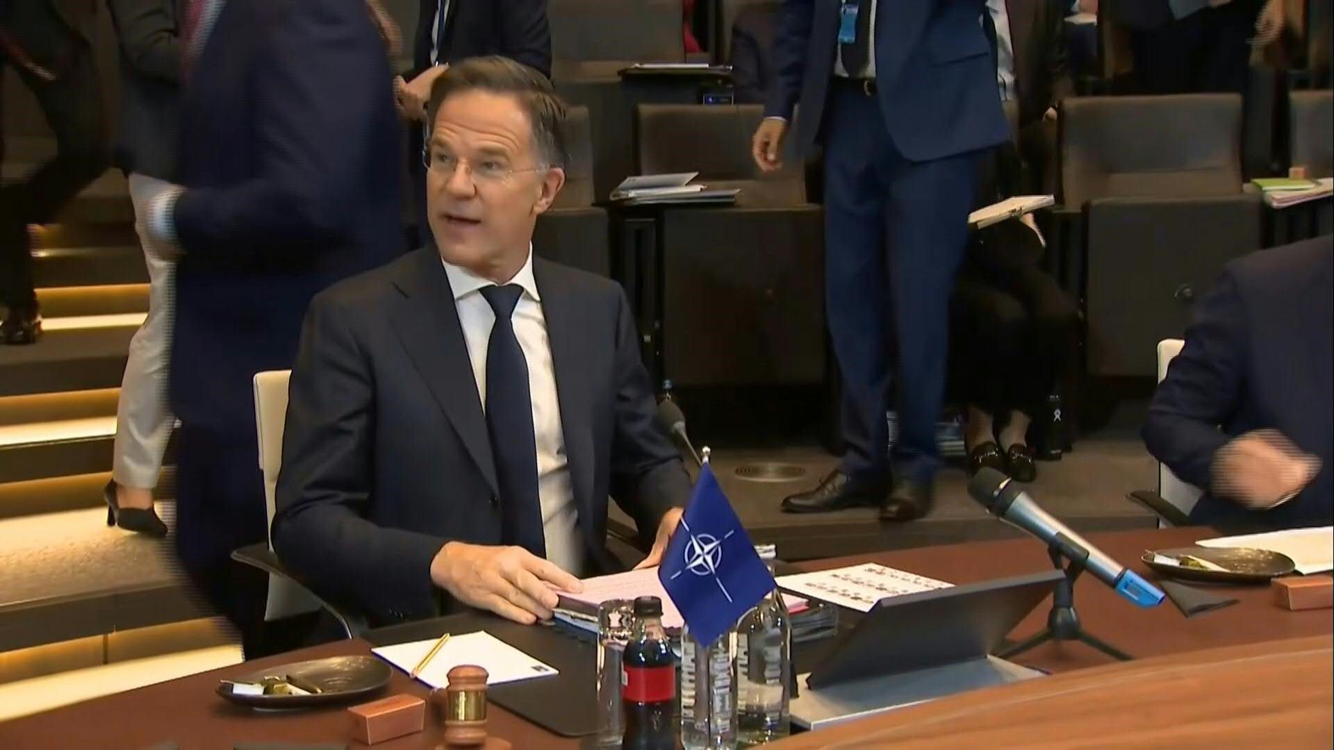 EU- und Nato-Verteidigungsminister beraten sich in Brüssel