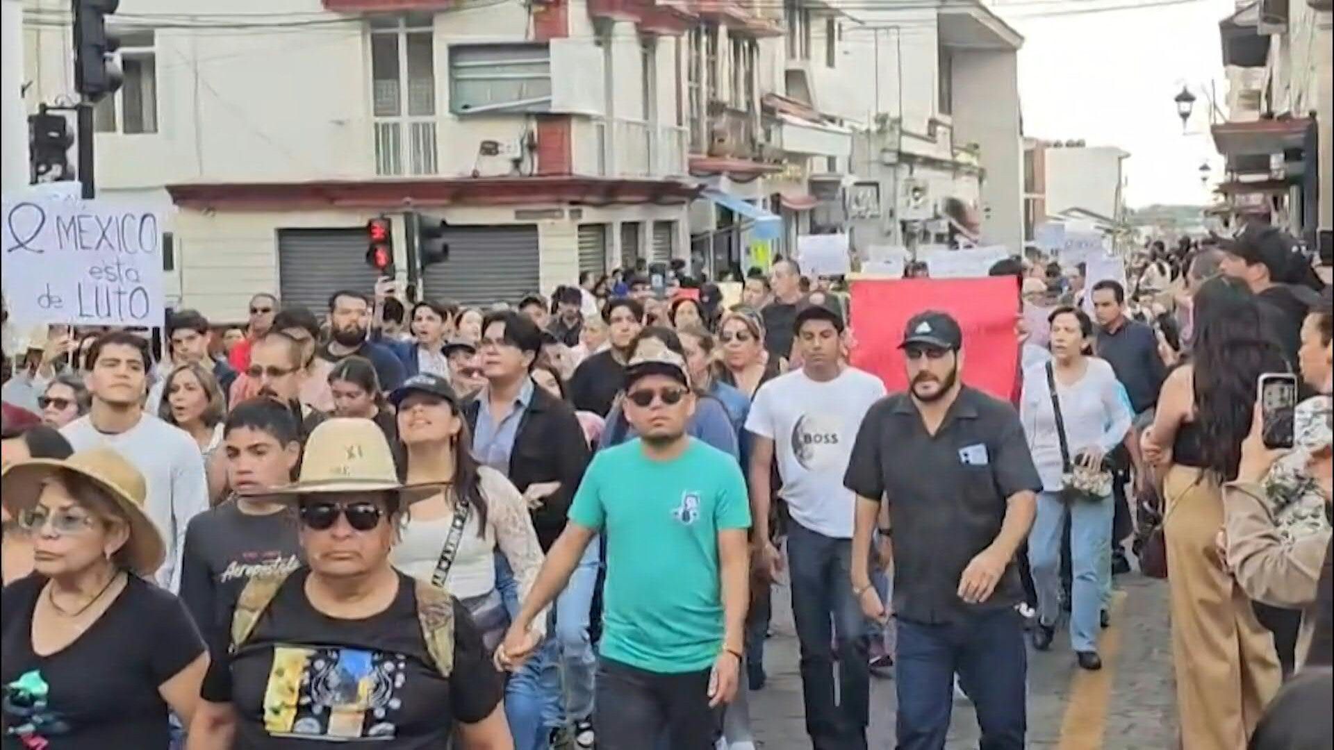 Mexicans-march-in-Uruapan-demanding-justice-after-mayor-s-assassination