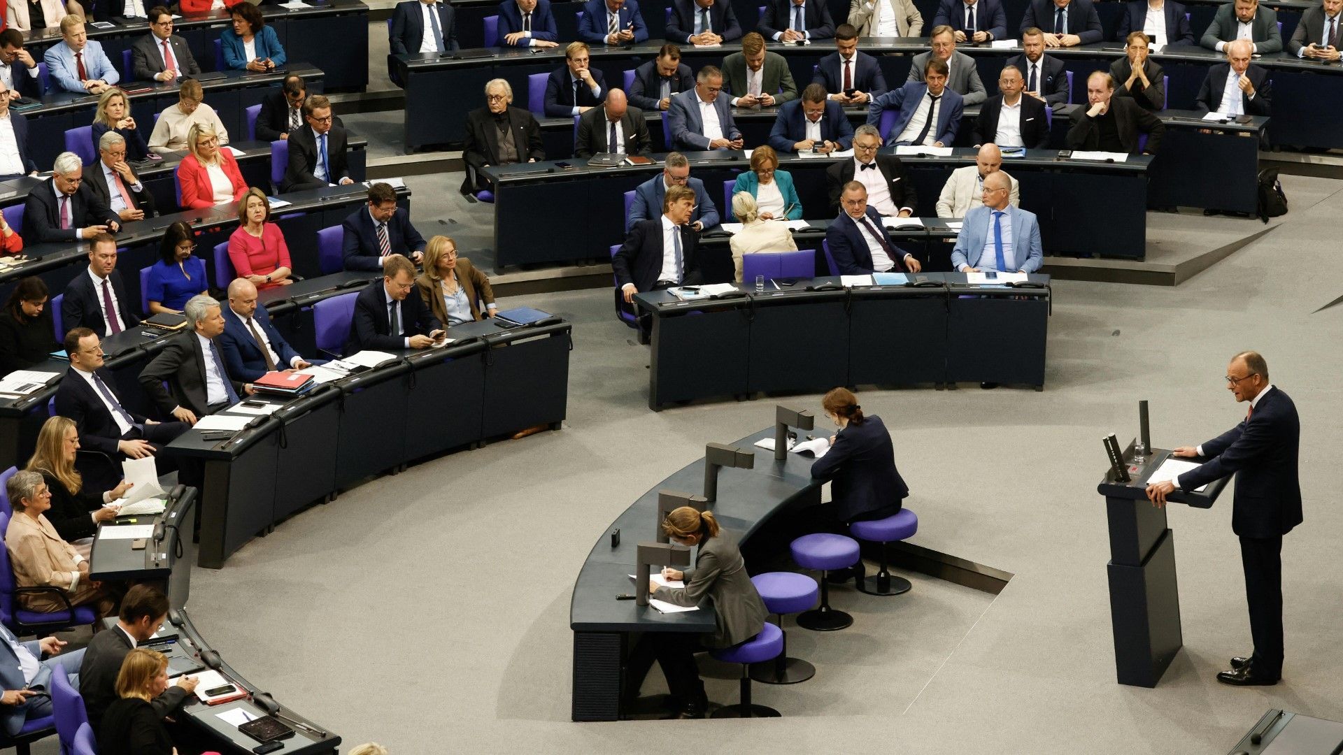 Kurz erklärt: Bundeshaushalt 2026 – hohe Schulden und Investitionen