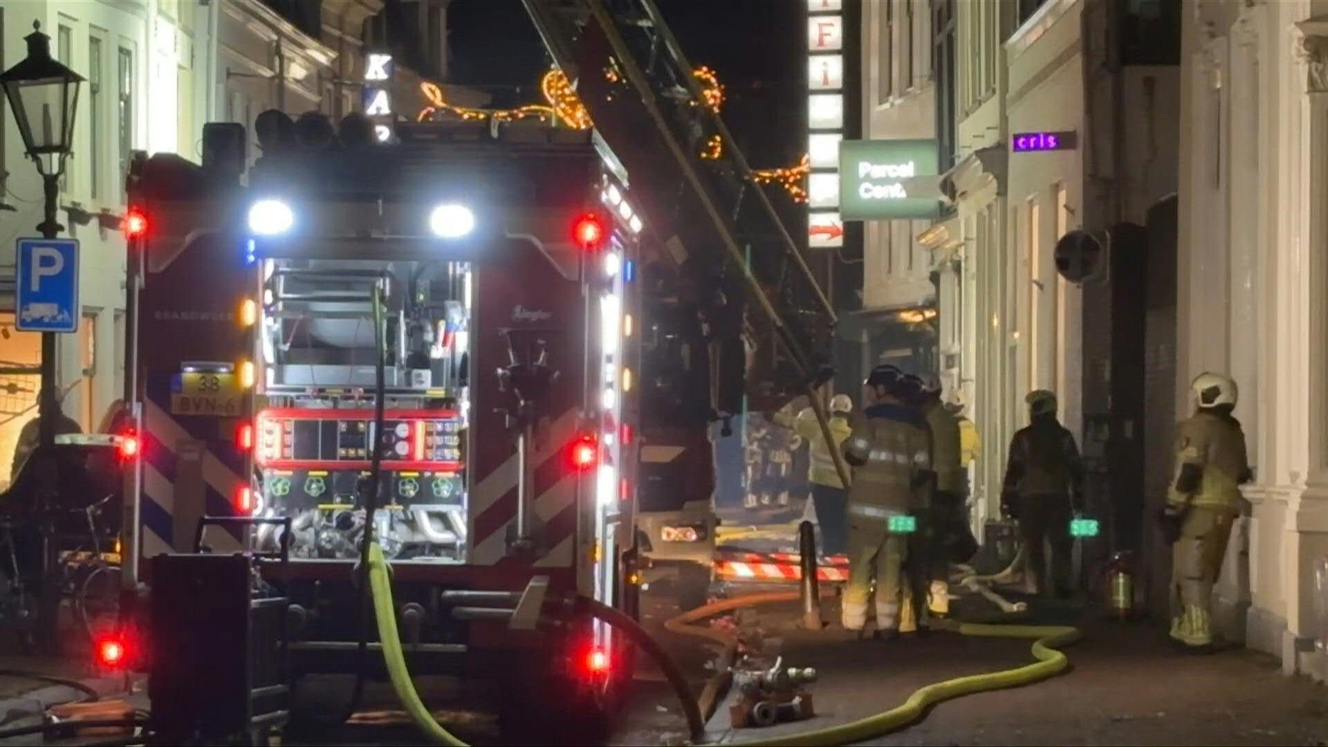 Video: Firefighters respond to huge blast in Dutch city of Utrecht