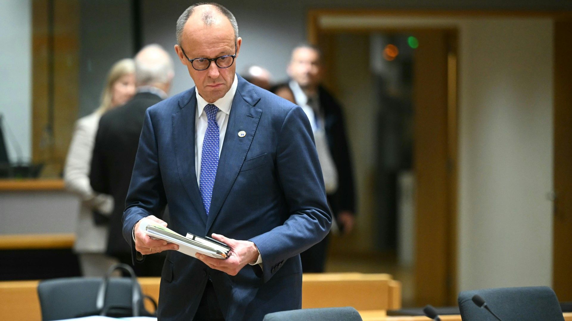 Video: Ukraine-Kredit: Merz zeigt sich verärgert über Orban