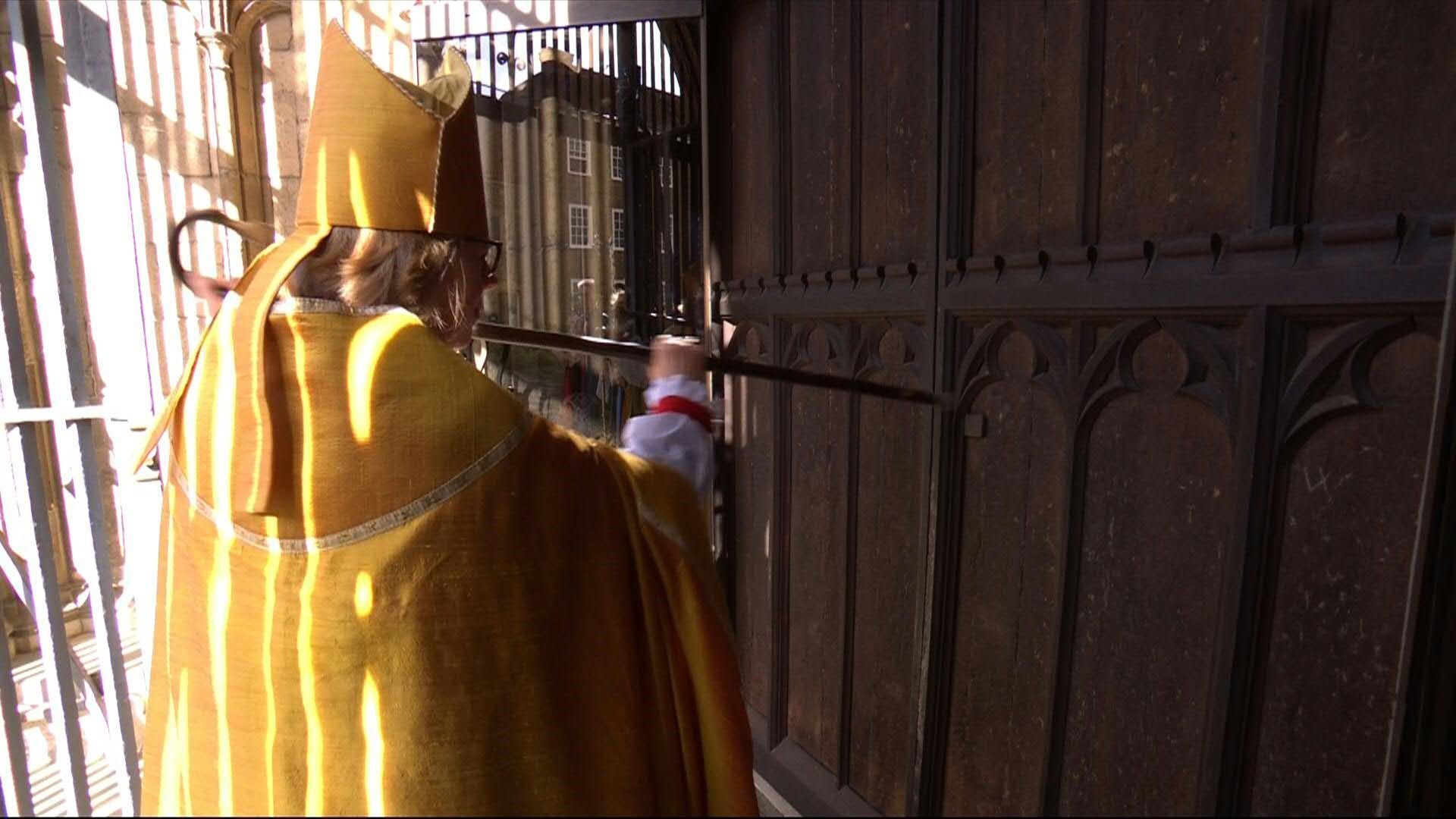 Video: Service begins to enthrone Sarah Mullally as first female Archbishop of Canterbury