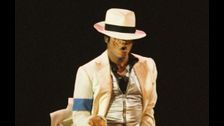 Michael Jackson's estate accuse LaToya Jackson's former fiance of stealing singer’s deathbed pyjamas