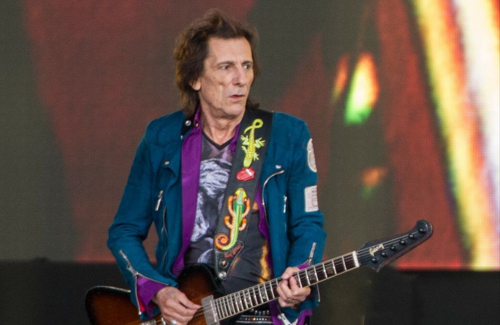 Ronnie Wood has led the tributes to Brian Wilson