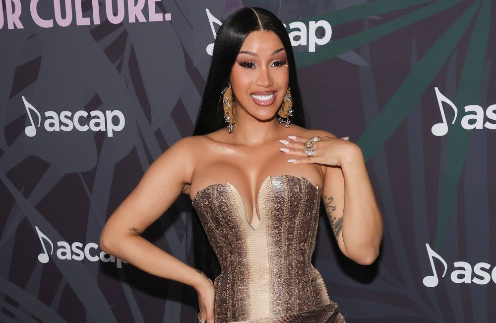 Cardi B von Körperverletzung und tätlichem Angriff freigesprochen