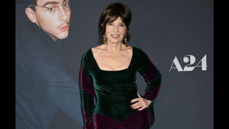 Fran Drescher lobt ‚entzückenden‘ ‚Marty-Supreme‘-Co-Star Timothée Chalamet
