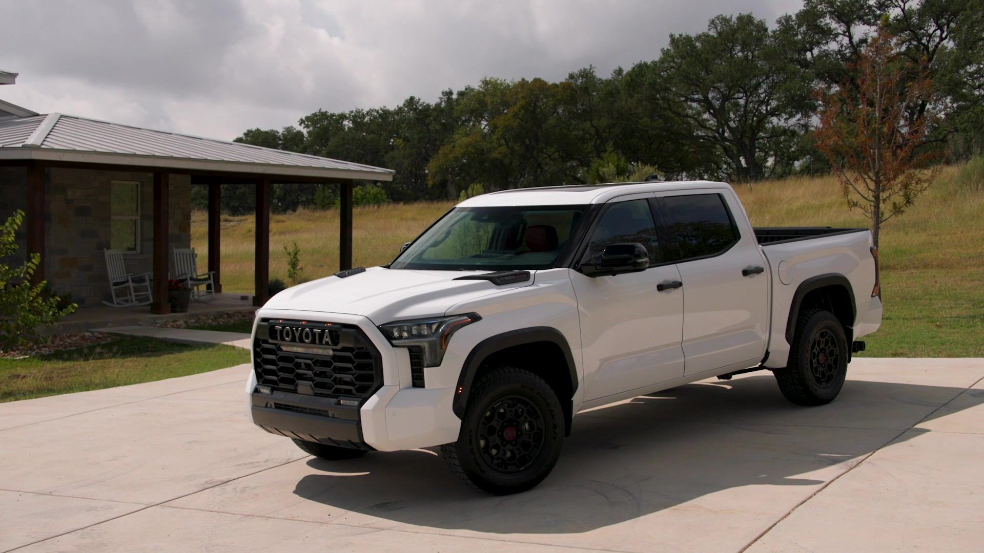 2022 Toyota Tundra TRD Pro Super White Exterior Design