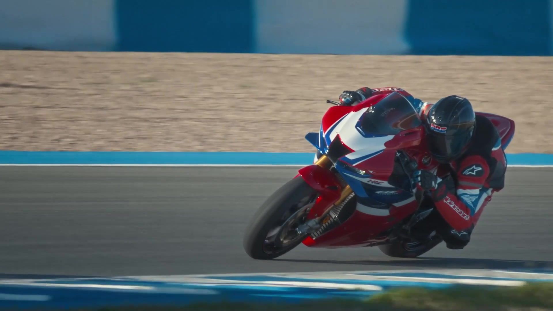 2024 Honda CBR1000RR-R Fireblade Riding Video