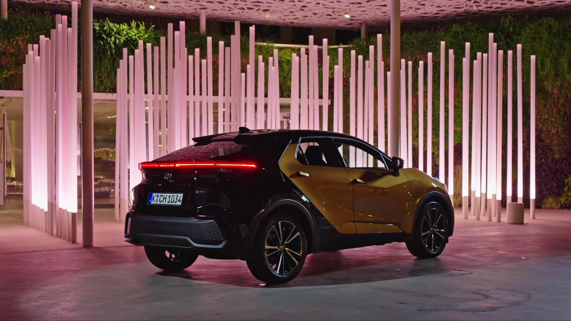 Der neue Toyota CHR Führungsrolle im Umweltschutz