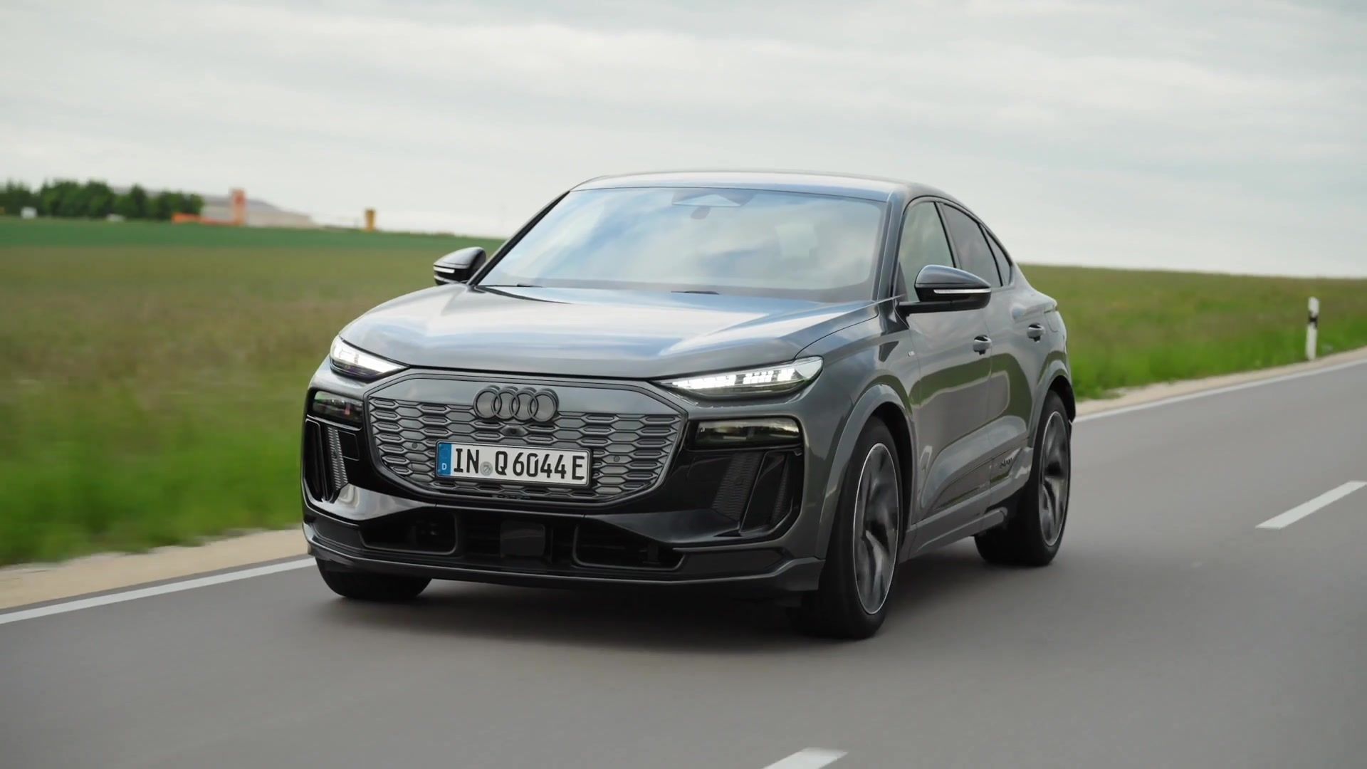 The new Audi Q6 Sportback e-tron - Driving Dynamics