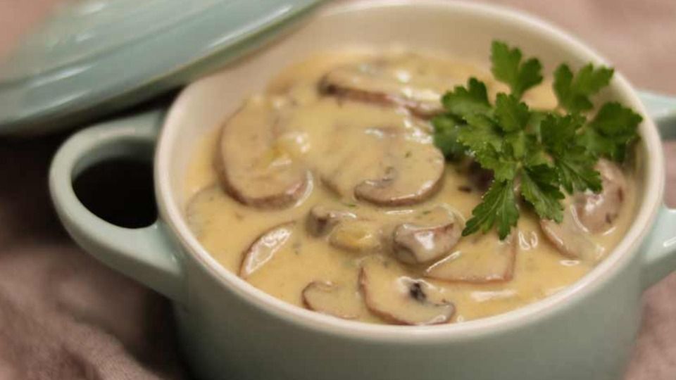 Creamy Mushroom Sauce: Quick and Easy to Make Yourself