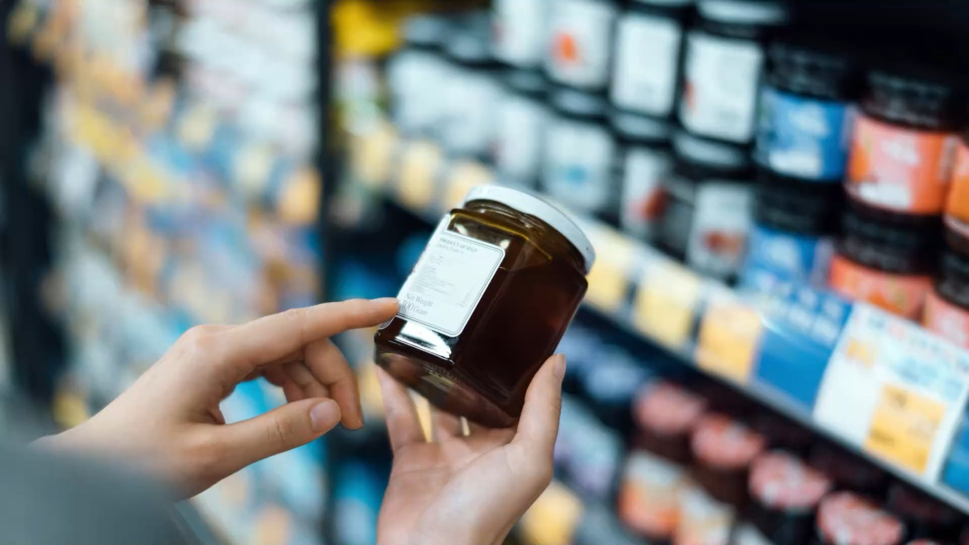 Pesticides and Too Much Sugar: Strawberry Jam Test with Poor Results