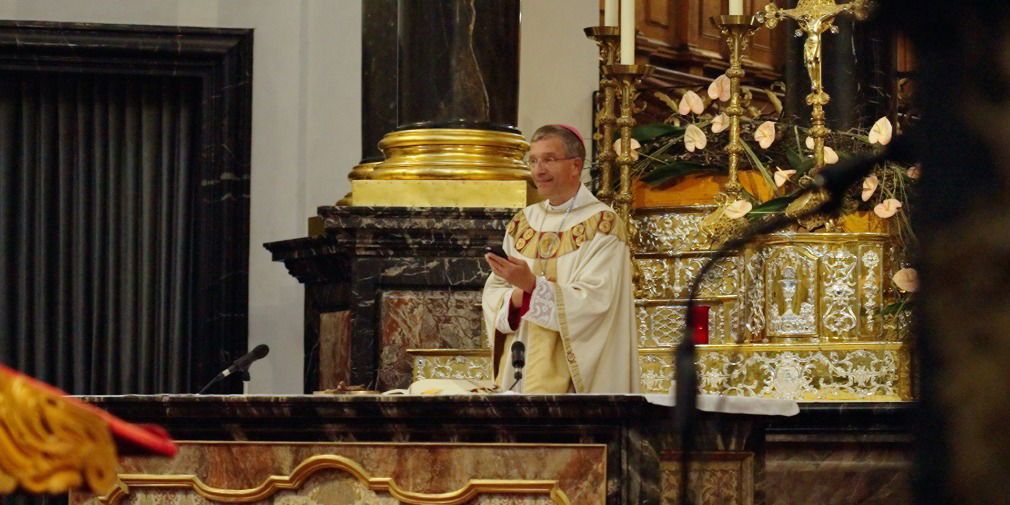 Video: Umfrage: Was bringt der neue Papst für die Kirche?