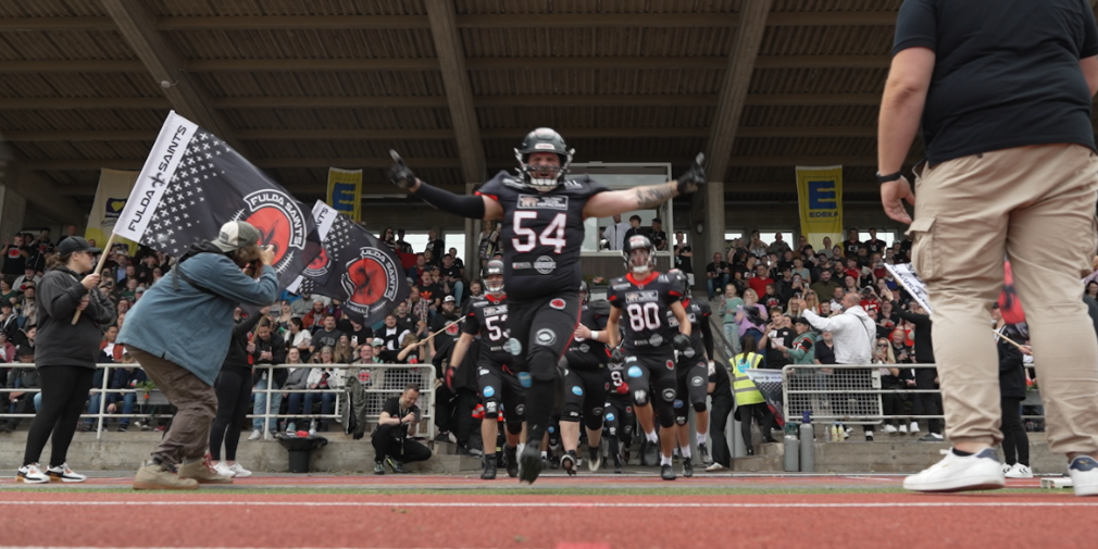 Video: Mega-Event im Stadion der Stadt - Saints bieten Football-Feeling wie in Amerika