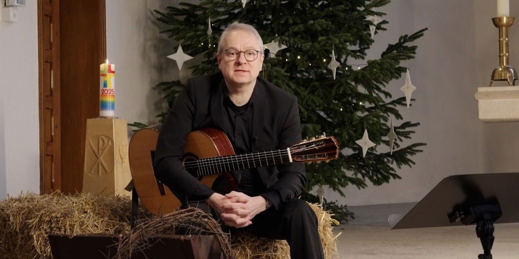 Weihnachtliche-Gr-e-von-Dekan-Dr-Thorsten-Waap