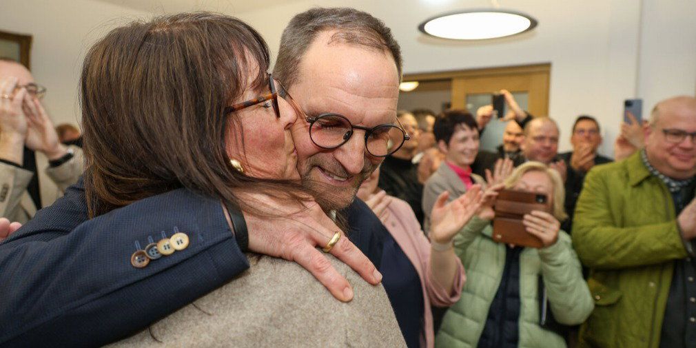 Video: Klarer Sieg: Holger Marx (CDU) wird neuer Bürgermeister der Kreisstadt