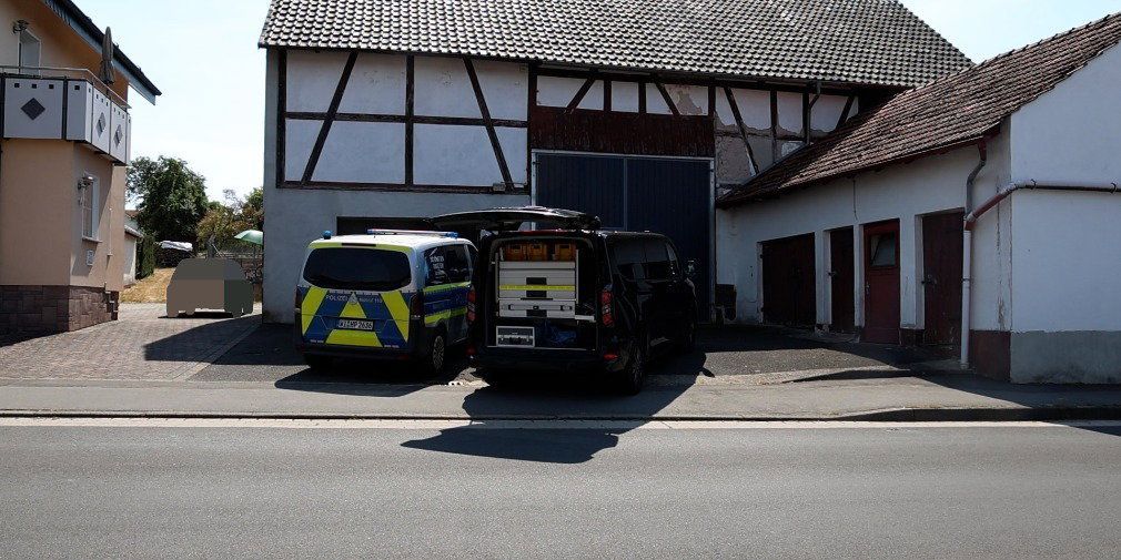 Video: Tötungsdelikt in Engelhelms: Ein Toter und eine Schwerverletzte