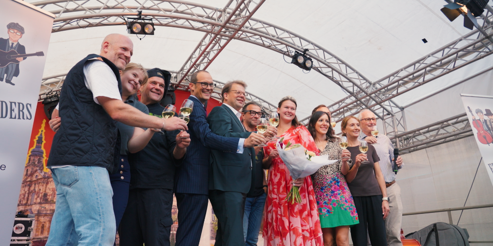 Video: 100 Weine und zwei Wochen Genuss - Weinfest im Schlosshof eröffnet